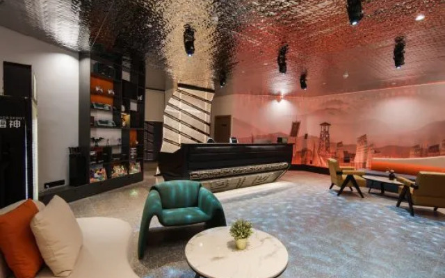 Shijie E-Sports Hotel (Chongqing Jiangbei International Airport)