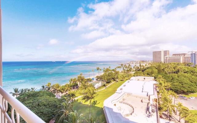 Waikiki Shore 1116 Beachfront