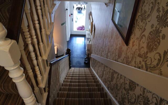 Duporth Guest House