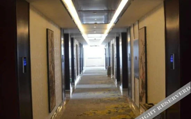 Xinlong Hotel