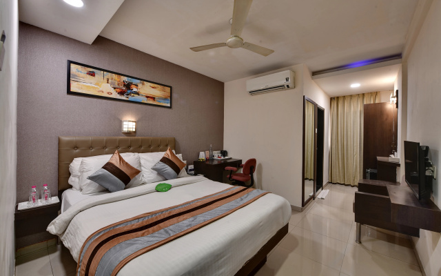 Click Hotel Yuvraj