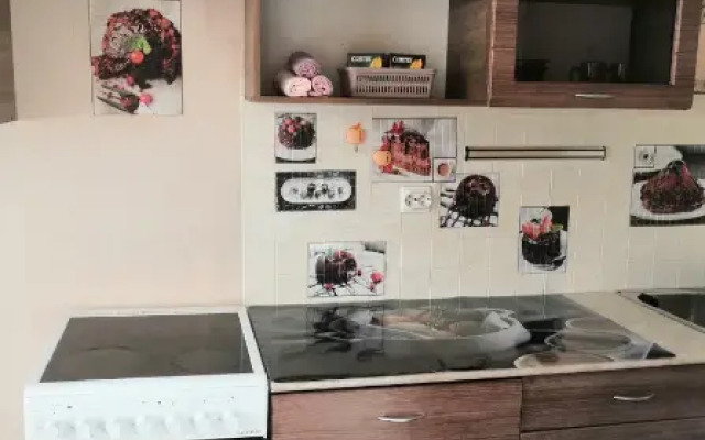 Апартаменты на улице Еловая 8