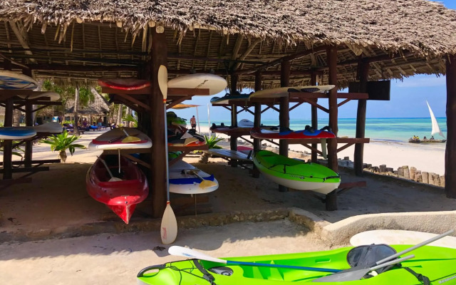 Sultan Sands Island Resort