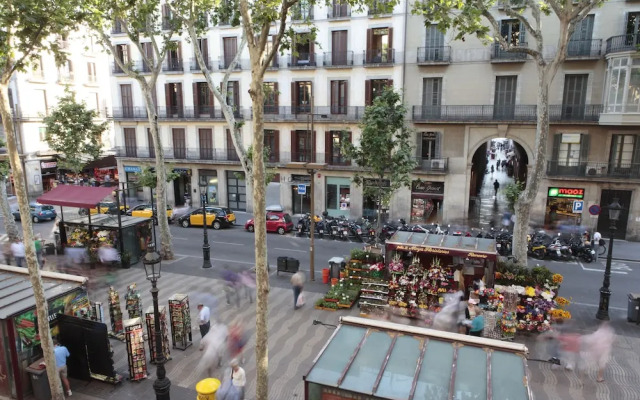 Apartments Rambla 102