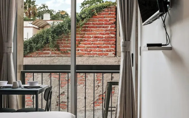 Primavera By Homirent