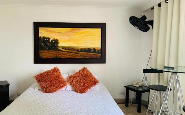 Lleras Premium Hotel