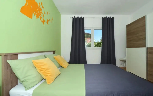 Paž - 28m From the Beach - A1