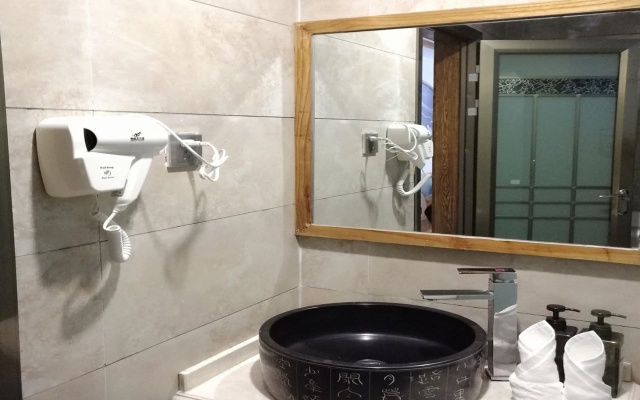 Zhangjiajie Jijiehao Inn – Bathroom – Zhangjiajie