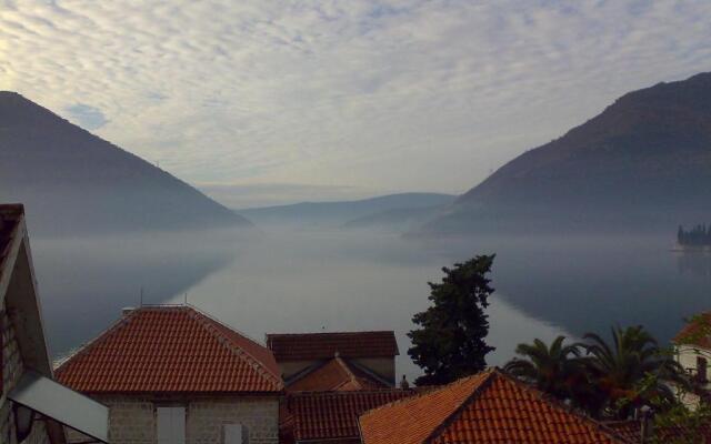 Villa & Apartments Perasto