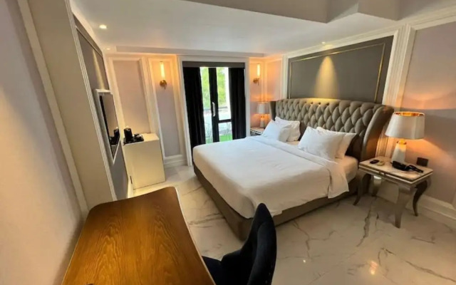 Swiss Belhotel Batam