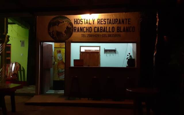 Hostal Caballo Blanco