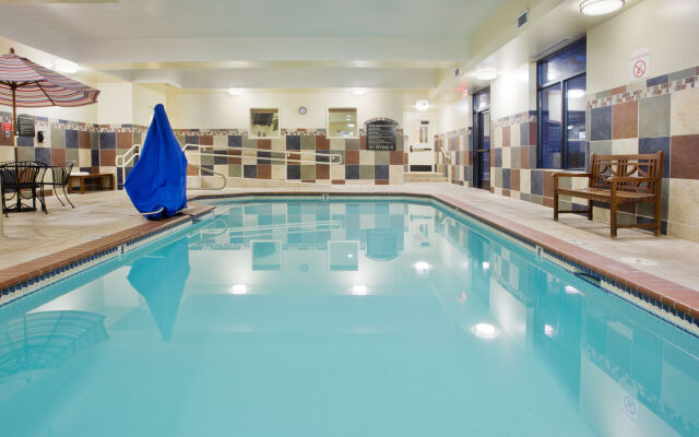 Holiday Inn Express Hotel & Suites Eugene Downtown-University by IHG