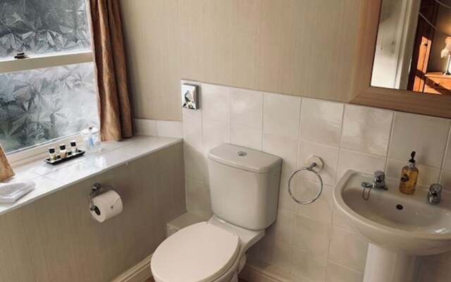 OYO Cocketts Hotel