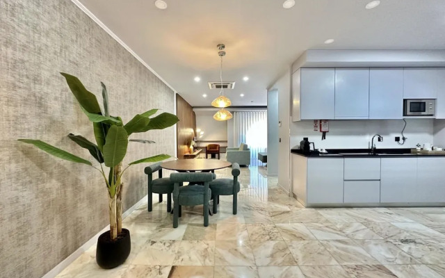 Youropo - Downtown 4A