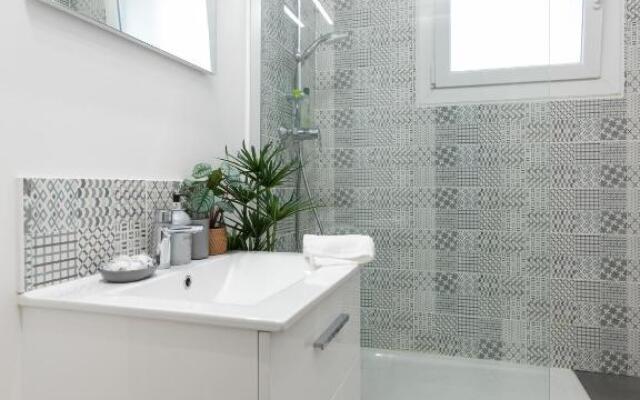 studio blue confort , proche gare part dieu