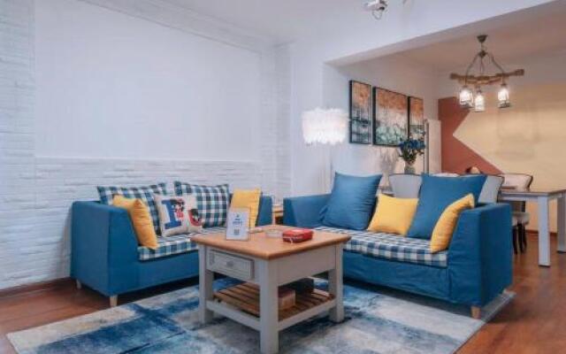 Xi’an Beilin·South Gate Subway Station· Locals Apartment 00172100
