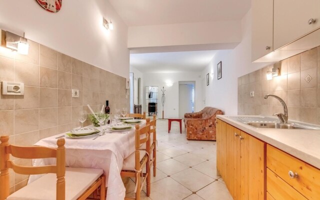 Stunning Home in Crikvenica With 5 Bedrooms and Wifi