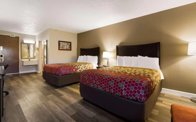 Perry Inn & Suites By Capital O National Fairground GA I 75