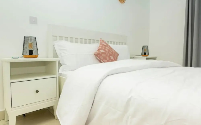 Snug three-bedroom Unit