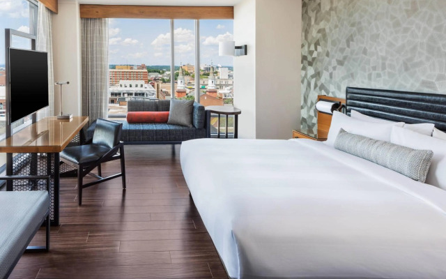 Lancaster Marriott at Penn Square