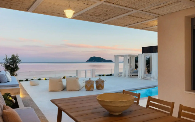 Salty Angel Sea Front Villa
