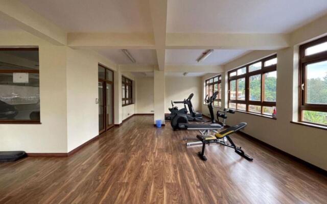 Spacious 2 Bedroom Serviced Apartment with Pool
