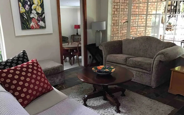 Fully Furnished 3 Bedroom House In in Pentagon Park Bloemfontein