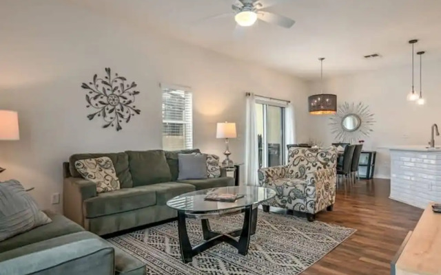 Remodeled Gem - Comfort and Location