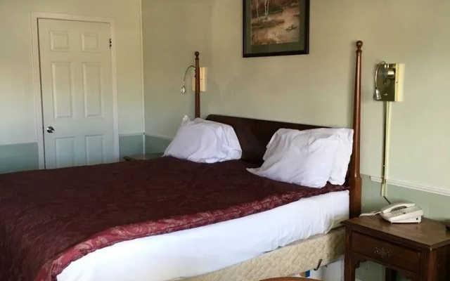 Aristocrat Motor Inn