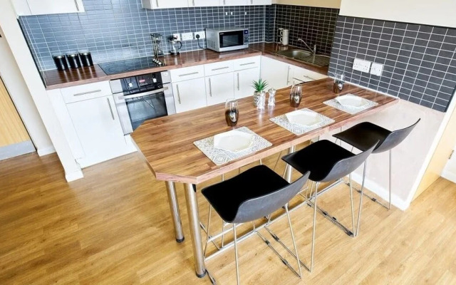 Heald Court Student Only  Ensuite Room