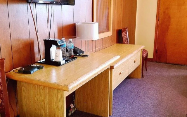 Hotel Port Colborne ON