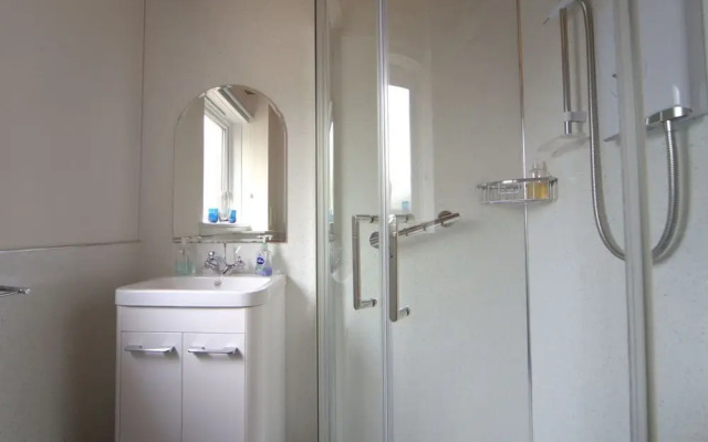 Homely Apartment In Dundee Near Center
