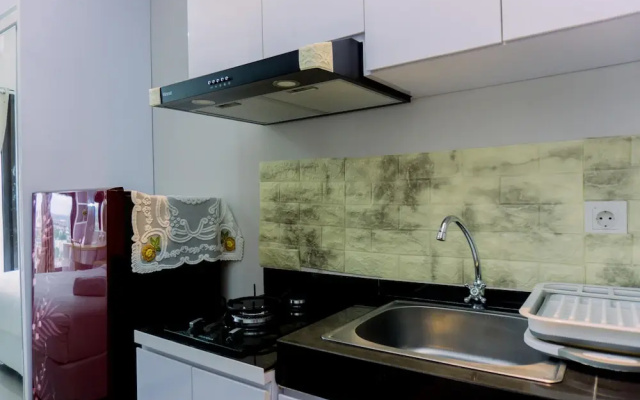 Restful And Comfortable Studio Transpark Bintaro Apartment