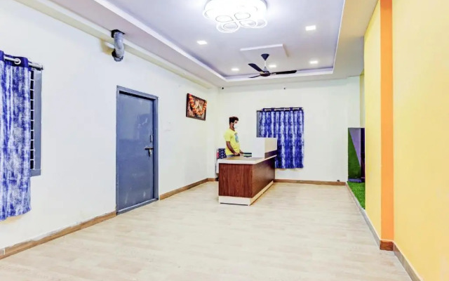 OYO Flagship 80468 Hotel R Square
