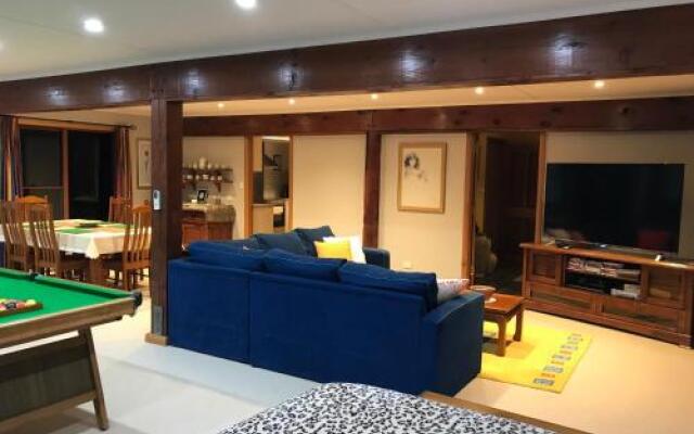 Wisteria Lodge Bed and Breakfast