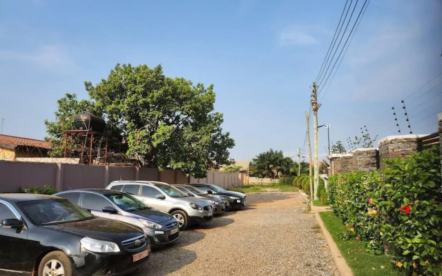 Cozy,quiet & Fantastic- Close to Highway - Parking