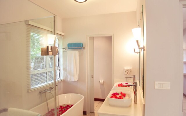 Plage Bleue Beachfront Apartments