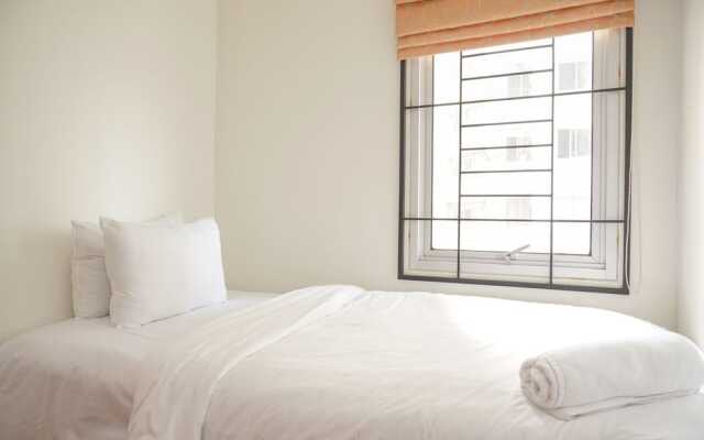 Homey And Warm 2Br At Marina Ancol Apartment