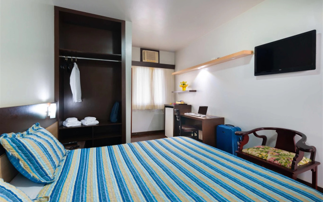 Hotel 365