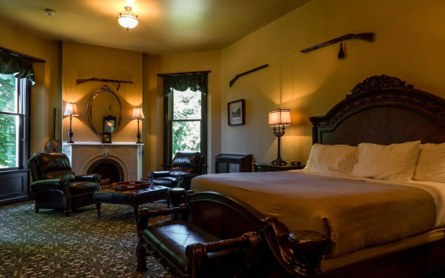 Steele Mansion