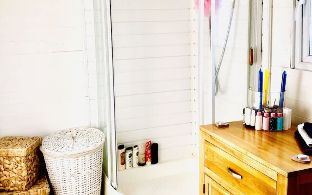 Stunning Cabin for Hire! Home From Home..