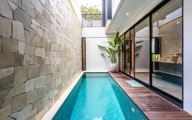 Feya Living Villa by Betterplace