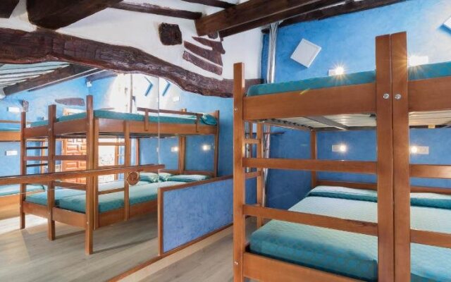 Albergue De Peregrinos Cuatro Cantones