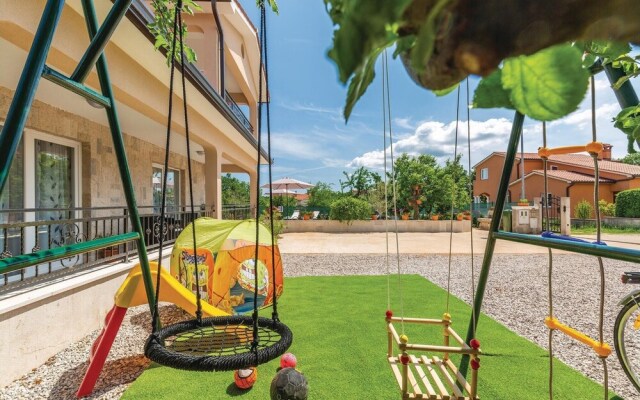 Stunning Home in Nedescina With Wifi and 4 Bedrooms