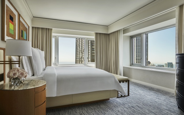 Отель Four Seasons Chicago