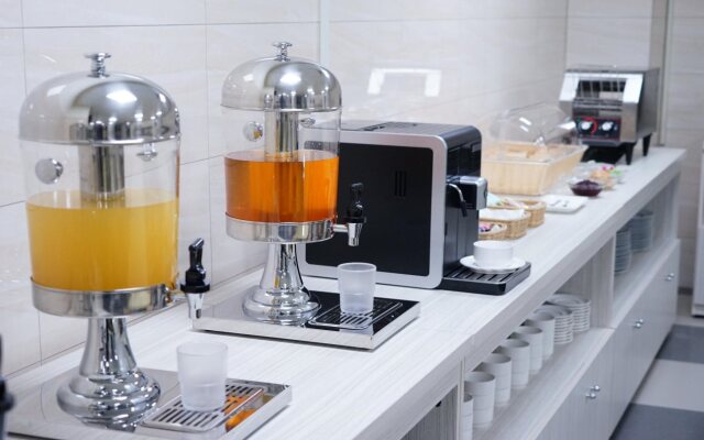 Gin Jian Commerical Hotel