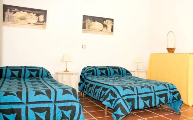 House With 3 Bedrooms in Castilblanco, With Enclosed Garden