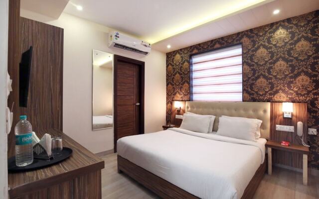 OYO 8277 Tricity Relax Inn