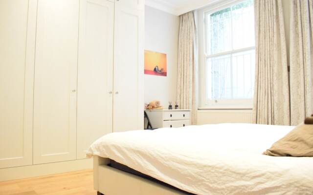 Modern 2 Bedroom Home in Chelsea
