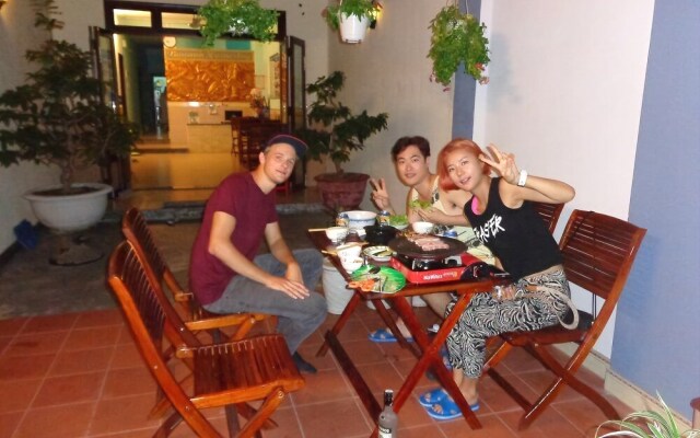 Banana Homestay  Hostel